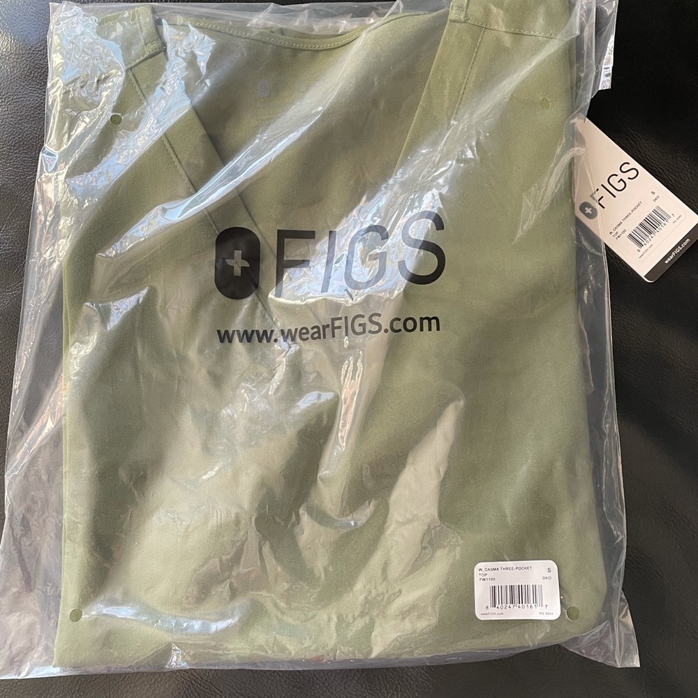 Figs Casma 3 pocket! Dk Olive!
